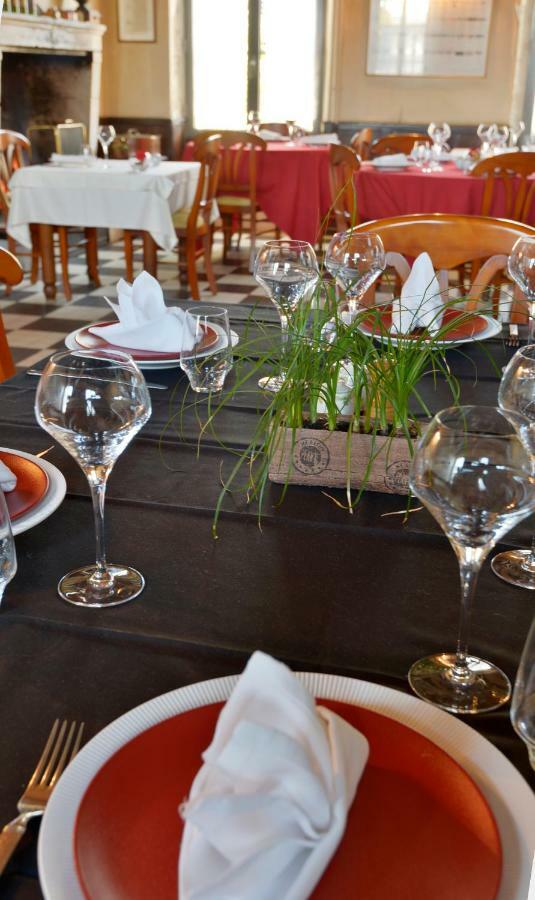 Au Chabichou Hotel Niort Eksteriør billede